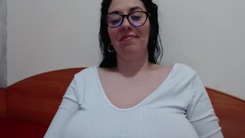 Snapshot of natally565656 chatting on March 18, 2:09 pm natally online show from March 18, 2:09 pm