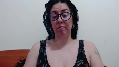 Snapshot of natally565656 chatting on April 22, 11:23 am natally online show from April 22, 11:23 am