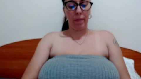 Snapshot of natally565656 chatting on July 17, 1:51 pm natally online show from July 17, 1:51 pm