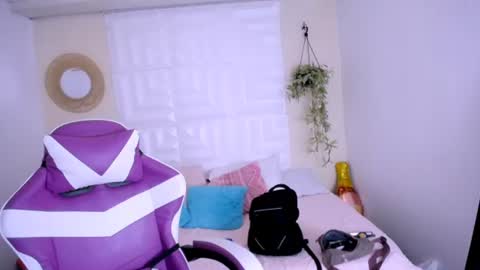Snapshot of nataly_mcry chatting on June 29, 1:00 pm NATALY online show from June 29, 1:00 pm