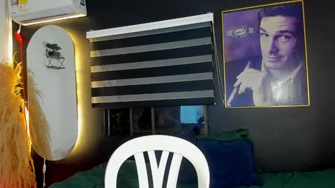Snapshot of natan_77 chatting on February 27, 8:39 am natan_77 online show from February 27, 8:39 am
