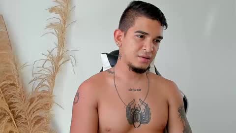 Snapshot of natan_77 chatting on October 19, 2:50 pm natan_77 online show from October 19, 2:50 pm