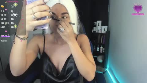 Snapshot of natasha777_a chatting on February 15, 1:21 am Natasha online show from February 15, 1:21 am