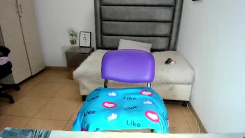 Snapshot of natasha_bernett chatting on July 30, 10:09 pm Natasha Bernett online show from July 30, 10:09 pm