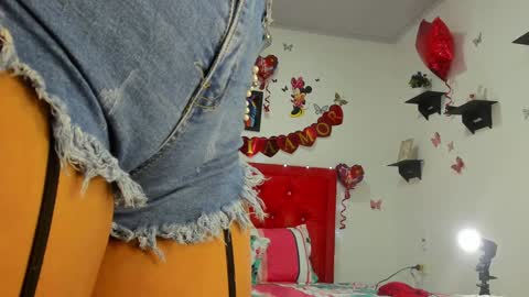 Snapshot of natasha_jurado chatting on February 5, 1:04 am N A T A S H A  online show from February 5, 1:04 am