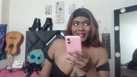 Snapshot of natashasexxy__ chatting on May 1, 2:16 am natashasexxy__ online show from May 1, 2:16 am