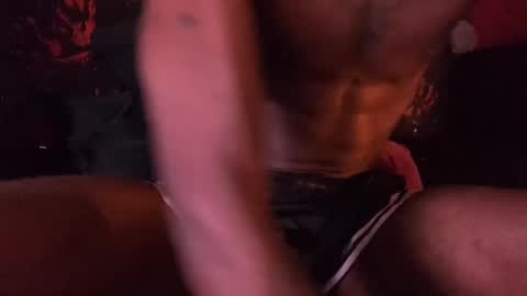 Snapshot of natebig_ chatting on December 10, 10:58 pm Nathaniel online show from December 10, 10:58 pm