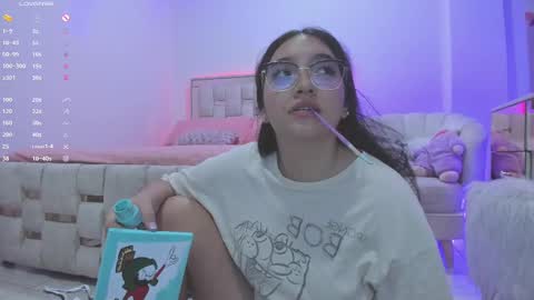 Snapshot of nathaly_star04 chatting on February 26, 5:53 am online show from February 26, 5:53 am