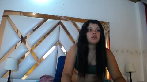 Snapshot of nathaly_sweet23 chatting on May 4, 1:29 pm Nathaly sweet online show from May 4, 1:29 pm