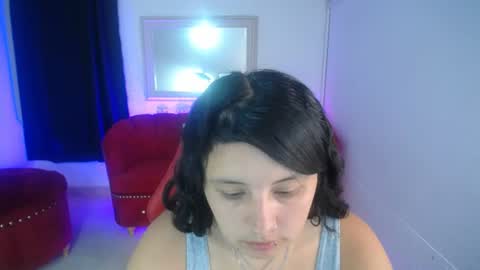 Snapshot of nathaly_sweet23 chatting on June 30, 12:28 pm Nathaly sweet online show from June 30, 12:28 pm