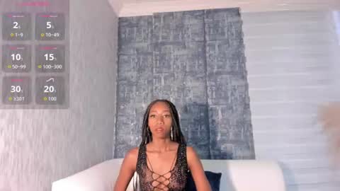 Snapshot of nathalyleen chatting on July 19, 8:23 pm online show from July 19, 8:23 pm