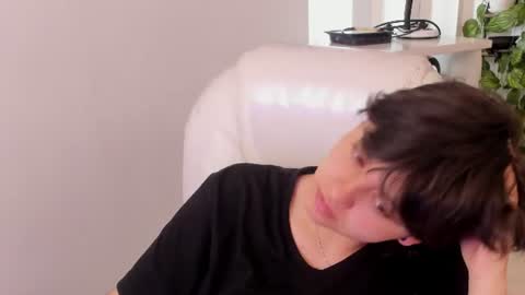 Snapshot of nathalyy_ds chatting on June 12, 5:12 pm nathalyy_ds online show from June 12, 5:12 pm