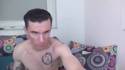 Snapshot of nathann92 chatting on February 19, 1:40 am nathann92 online show from February 19, 1:40 am