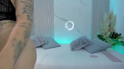 Snapshot of nathassa_grant_ chatting on July 2, 11:27 am Natha online show from July 2, 11:27 am