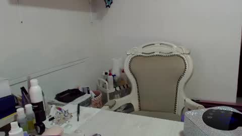 Snapshot of nathy_rock chatting on July 16, 9:10 pm Nathalia online show from July 16, 9:10 pm