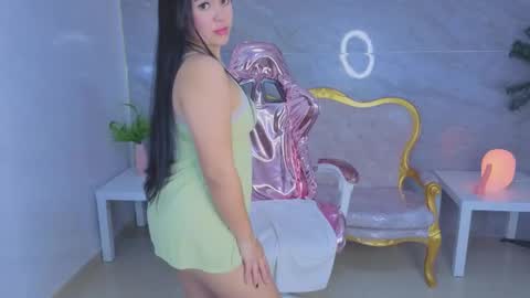 Snapshot of nati06_s chatting on February 25, 12:59 pm Natalia online show from February 25, 12:59 pm