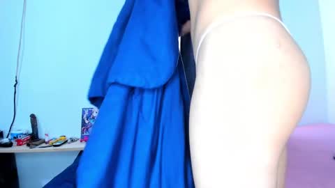 Snapshot of nati_sm chatting on January 21, 12:29 pm Nati online show from January 21, 12:29 pm