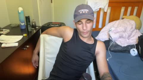 Snapshot of native_boy2 chatting on February 11, 7:08 pm native_boy2 online show from February 11, 7:08 pm