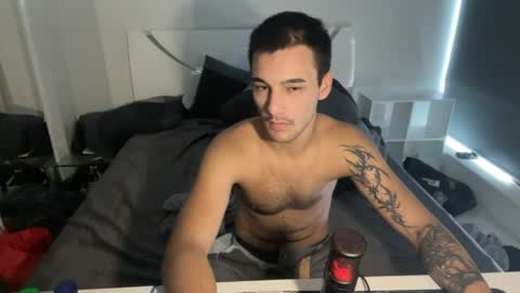 Snapshot of native_boy2 chatting on March 9, 2:59 am native_boy2 online show from March 9, 2:59 am