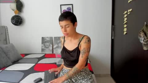 natt_op online show from November 10, 8:41 pm