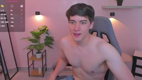 Snapshot of natte__ chatting on April 19, 10:23 pm Nathaniel online show from April 19, 10:23 pm