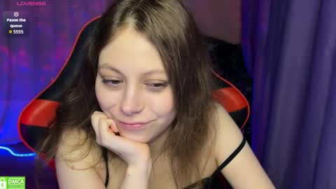 natural_babe666 online show from June 6, 9:52 pm