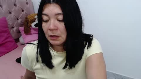 Snapshot of naturally_mature chatting on December 15, 3:56 am Sammy online show from December 15, 3:56 am