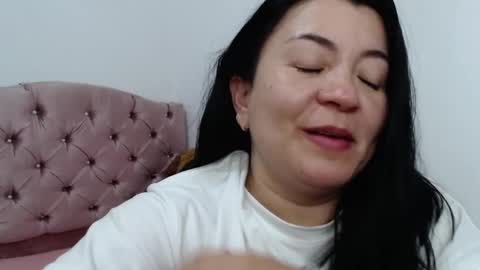 Snapshot of naturally_mature chatting on January 6, 8:57 am Sammy online show from January 6, 8:57 am