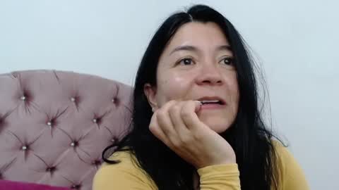 Snapshot of naturally_mature chatting on February 2, 7:52 am Sammy online show from February 2, 7:52 am