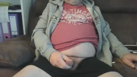 Snapshot of naturistmale45 chatting on December 3, 3:00 pm naturistmale45 online show from December 3, 3:00 pm