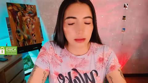 Snapshot of natval_ chatting on May 2, 9:03 am Natalia Valeria online show from May 2, 9:03 am