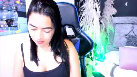 Snapshot of naty_07 chatting on December 2, 10:38 pm Natalia online show from December 2, 10:38 pm