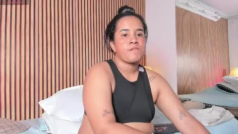 Snapshot of naty_bustos chatting on May 18, 2:51 am naty bustos online show from May 18, 2:51 am