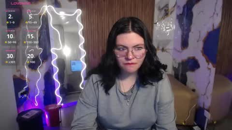 Naty online show from March 5, 11:39 am