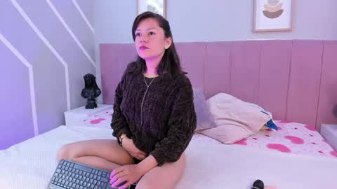 Snapshot of natybliss chatting on May 5, 5:37 am natybliss online show from May 5, 5:37 am