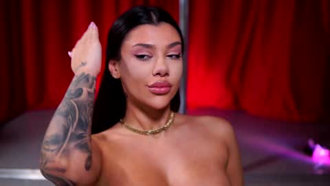 Snapshot of natydesiree chatting on January 12, 1:32 am Naty online show from January 12, 1:32 am