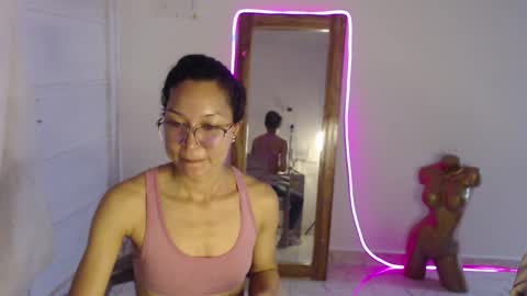 Stella Mcqueen online show from March 3, 12:44 pm