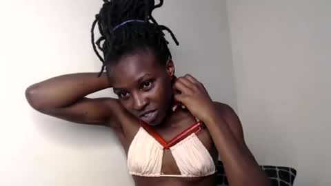 naught_ybabe online show from October 11, 2:22 am