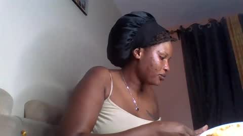 Snapshot of naughty8779 chatting on June 28, 6:36 pm naughty8779 online show from June 28, 6:36 pm
