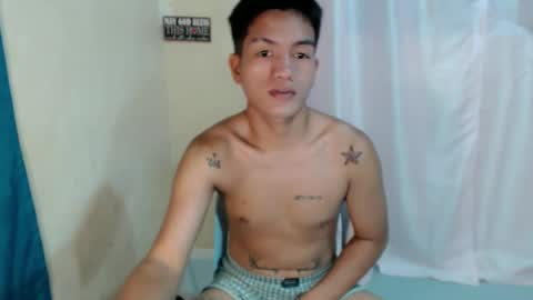 Snapshot of naughty_angelo chatting on April 27, 3:54 pm naughty_angelo online show from April 27, 3:54 pm