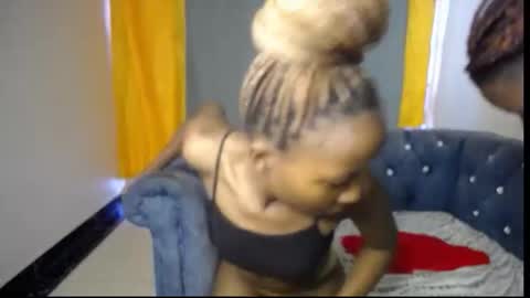 Snapshot of naughty_babby chatting on March 2, 7:37 am Dor online show from March 2, 7:37 am