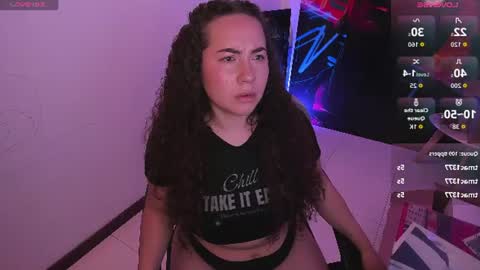 Snapshot of naughty_butt chatting on June 19, 4:17 am Megan online show from June 19, 4:17 am