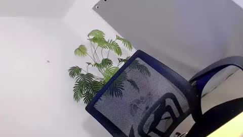 Snapshot of naughty_caroline18 chatting on April 10, 5:34 am Call me Carol online show from April 10, 5:34 am