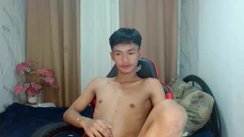 Snapshot of naughty_cy chatting on June 24, 10:25 am itzme cyril online show from June 24, 10:25 am