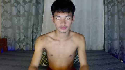 Snapshot of naughty_cy chatting on July 18, 1:43 am itzme cyril online show from July 18, 1:43 am