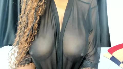 Snapshot of naughty_dreamss chatting on May 5, 8:44 am naughty_dreamss online show from May 5, 8:44 am
