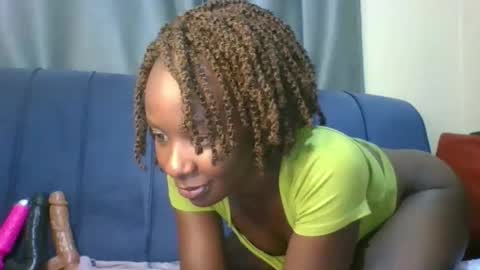 Snapshot of naughty_jee chatting on February 24, 2:31 am jee online show from February 24, 2:31 am