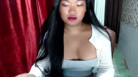 KATE online show from March 25, 1:39 pm