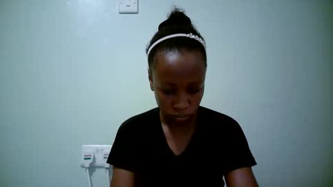 Snapshot of naughty_kesh chatting on February 7, 8:18 am kesh online show from February 7, 8:18 am
