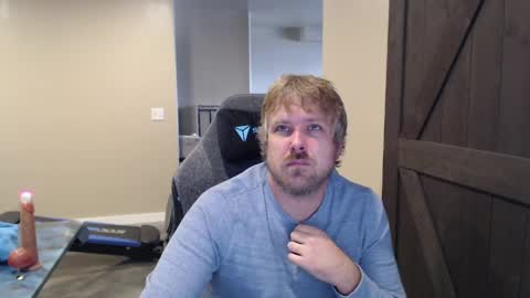 Naughty kinky1 online show from March 31, 5:35 pm